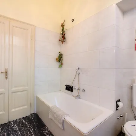 Appartement App Mughetto In Marchello Brunate